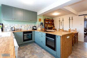 Kitchen- click for photo gallery